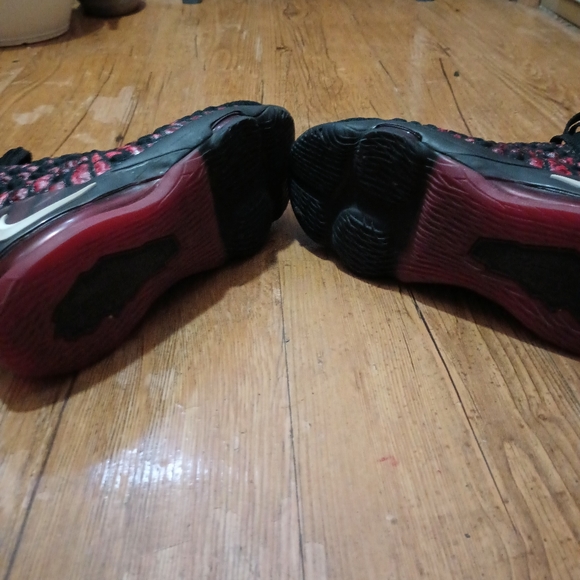 Nike Lebron 17 Flights - Picture 4 of 6